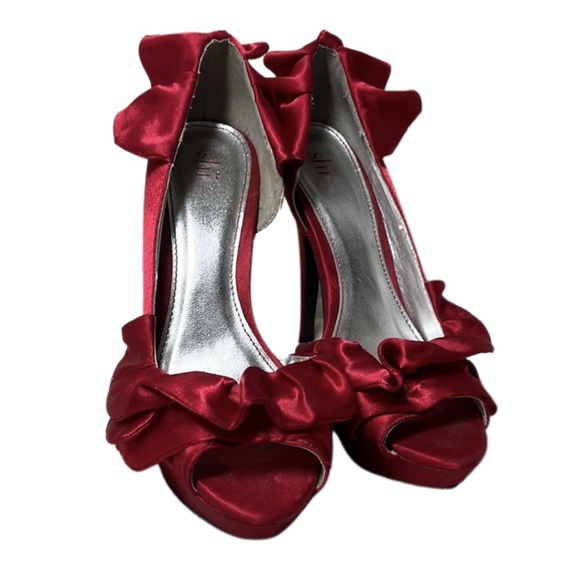 Shi by JOURNEYS Shoes - Shi by Journey’s Red Silky Sexy Heels